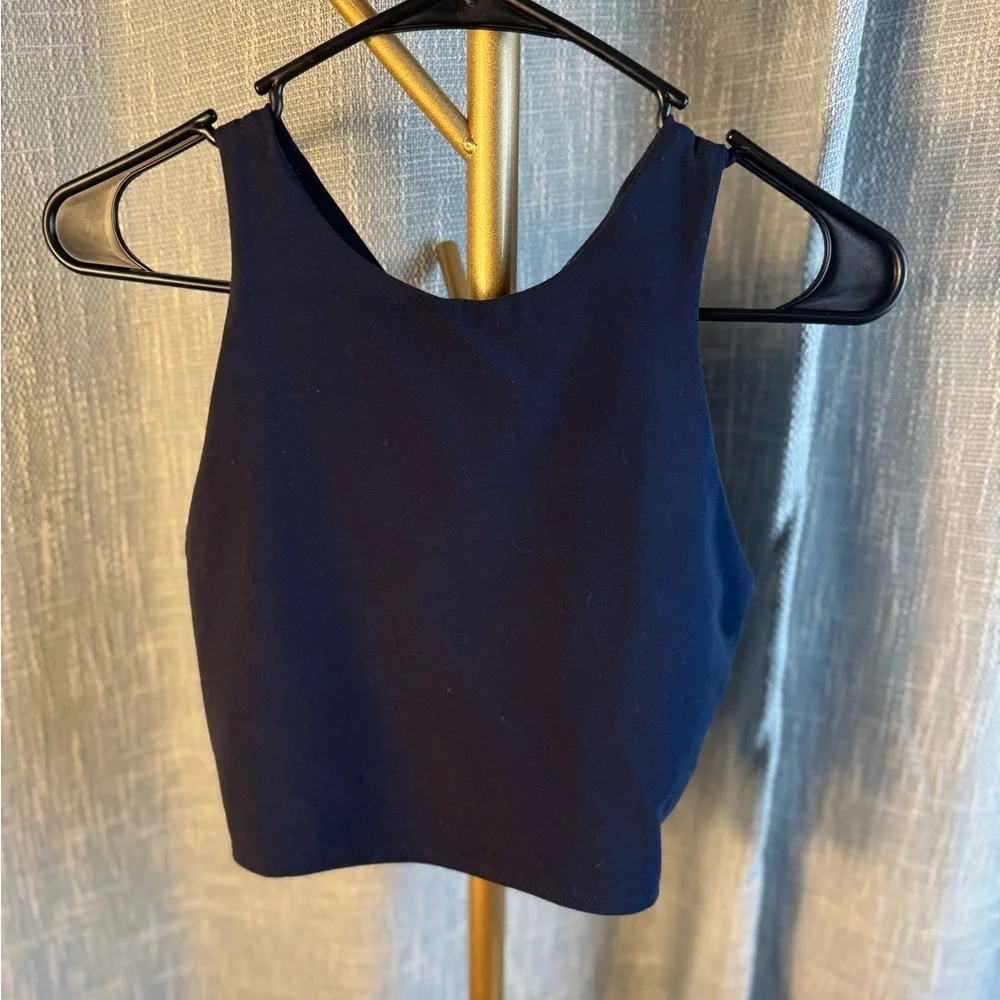 Athleta Conscious Crop Bra Top size Medium in Navy
